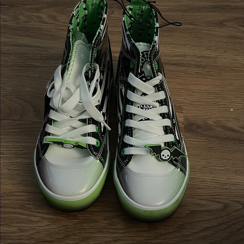 Stylish Green and Black Women's Sneakers